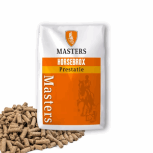 Biało-pomarańczowy worek granulatu dla koni sportowych Masters Prestatie.
